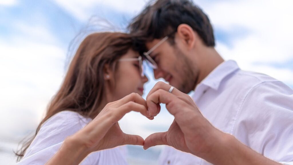 Love on a Shoestring: Budget-Friendly Tips for Adding Excitement to Your Relationship