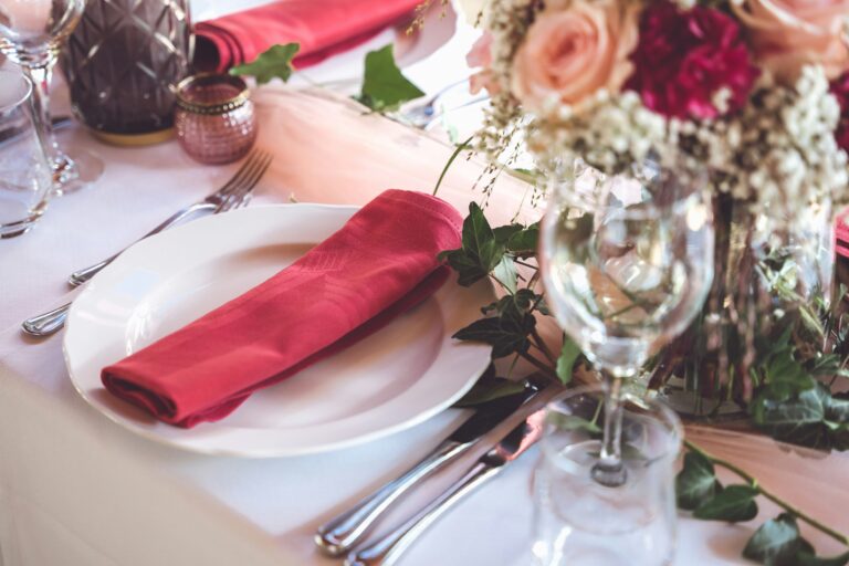 5 essential dating tips for a successful hero