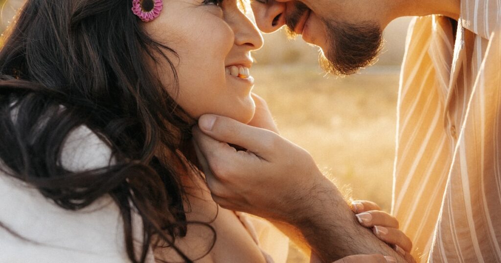 Couple touching foreheads, an antidote to contempt in marriage