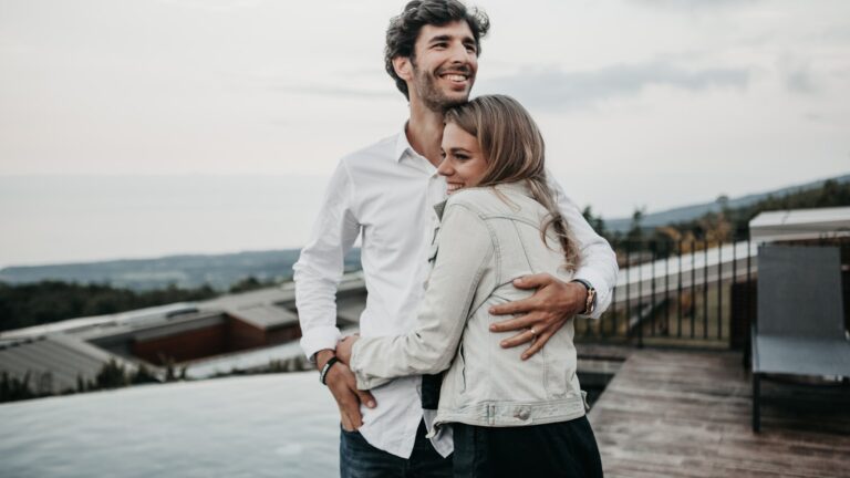 Couple embracing, a sign of a healthy relationship