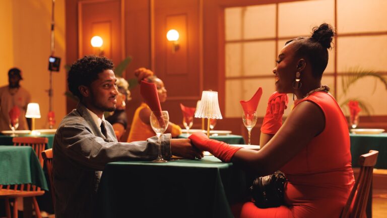 A couple on a date at a restaurant, the ambiguity of a situationship